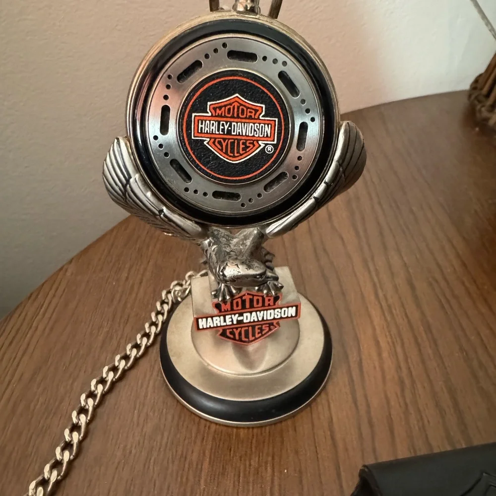 Franklin mint Harley Davidson Heritage softail pocket watch w/ bonus